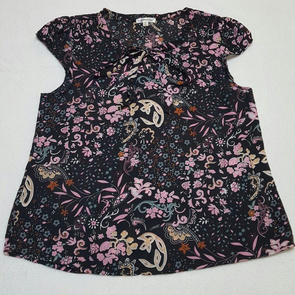 ROOMMATES Women´s Floral Top Blouse, Size 1X